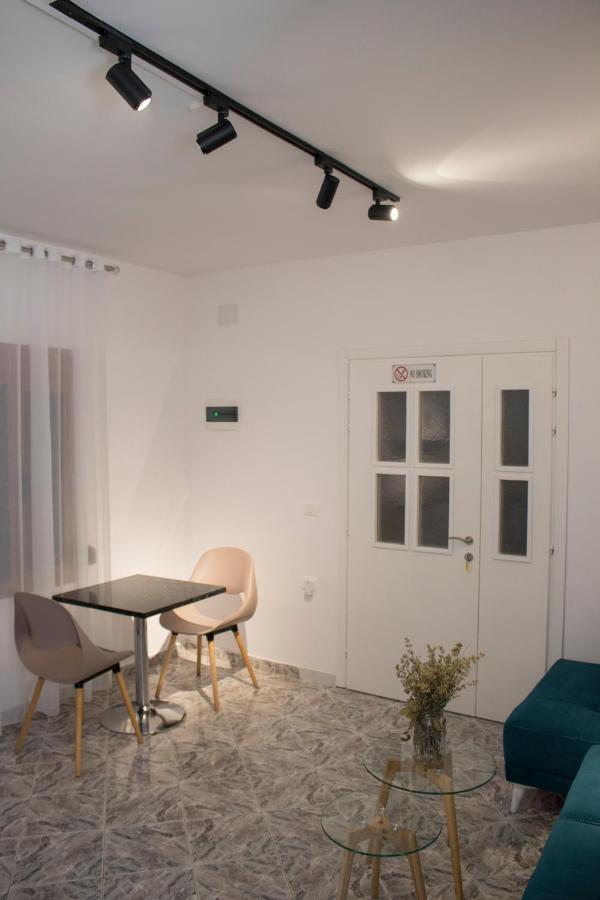 Vila Shehaj Luxury Vlorë Exterior foto
